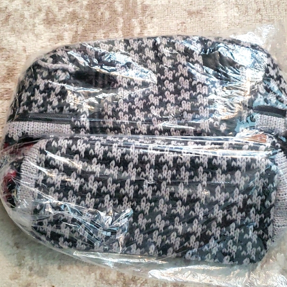 Laundromat Pearl Handbag - Picture 6 of 9